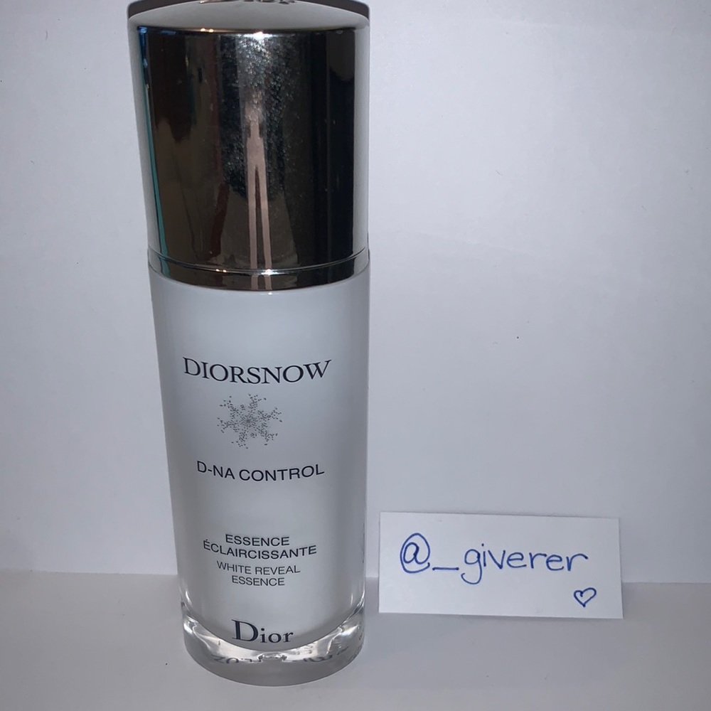 DiorSnow D-NA Control White Reveal Essence